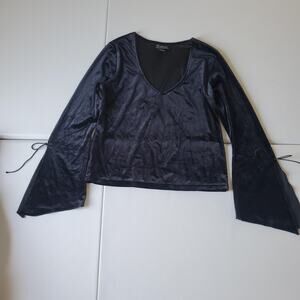 Y2K Whimsigoth Grunge Shirt Womens Medium Black Velvet Bell Sleeve V Neck Witchy